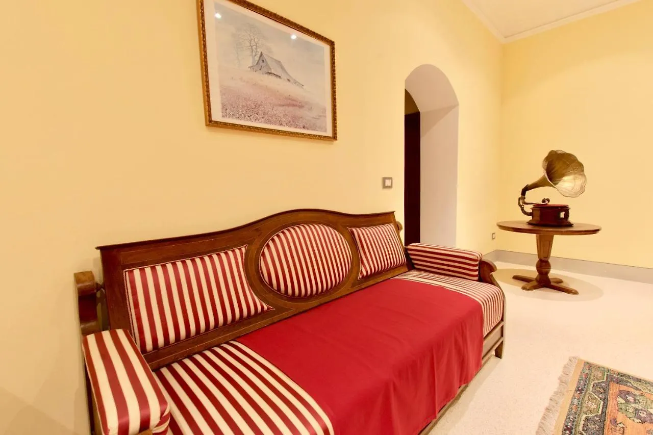 Villa Del Parco In Tuscany San Baronto Resort